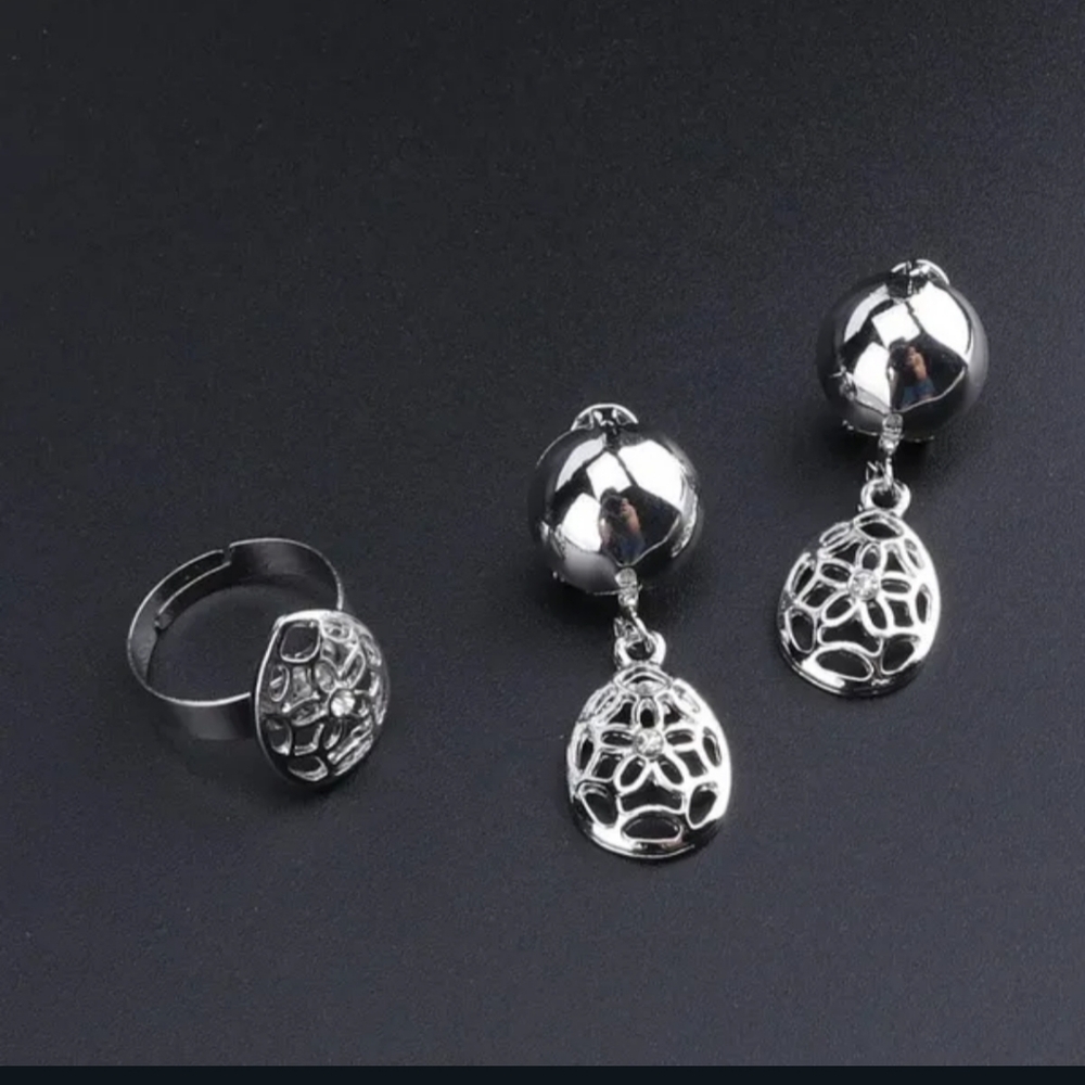 NWT Adorable Boho 4 Piece Silver Statement Jewelry Set! - Picture 6 of 13